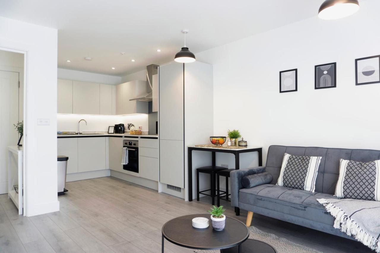 Modern City Apartment Hemel Hempstead Exterior photo